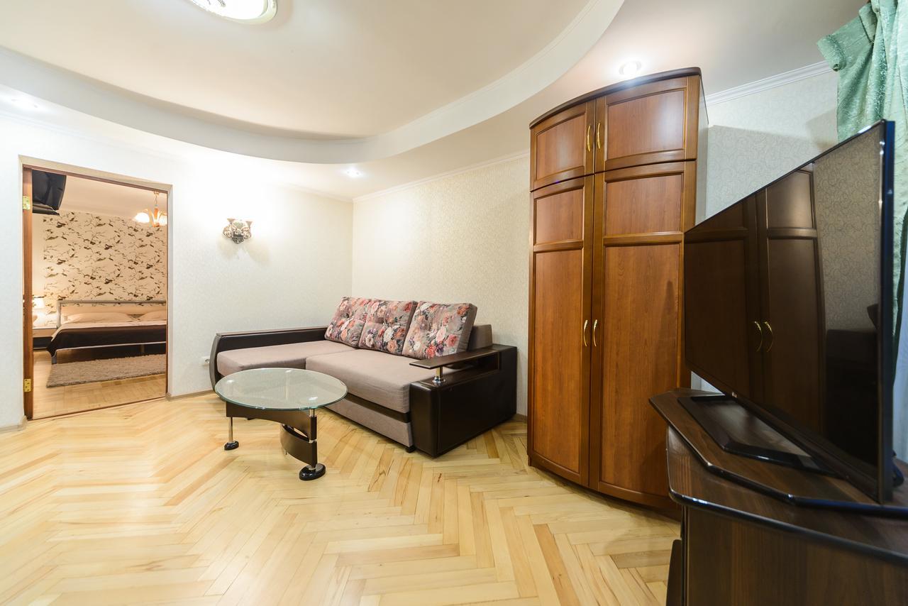 Apartment On Lesi Ukrainky Blvd Kyiv Exterior foto